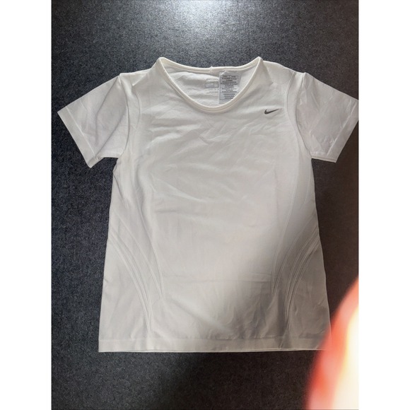 Nike Tops - Nike FIT DRY Womens White Short Sleeve Training Top Reflective M 257730-101